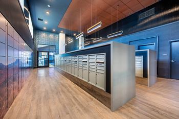 24/7 Package lockers